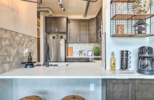 Atlantic Station Area Apartment | Central Atlantic Station Loft in Walkable Location