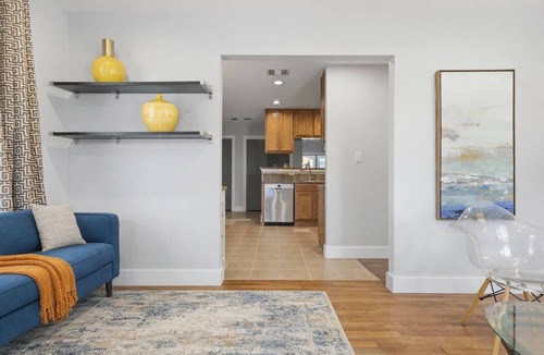 Brentwood House | Central Austin Family Home ❤️ Southern Charm Walk to Coffee & Green Spaces