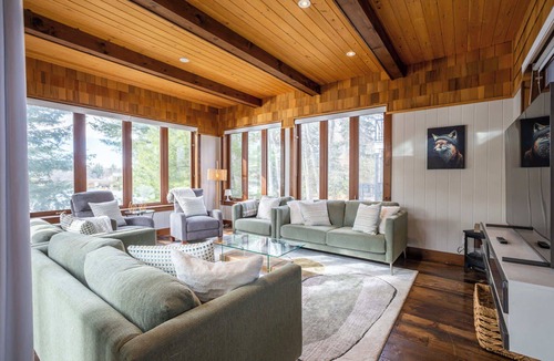 Bala House | Central Bala Retreat! Sleeps 10