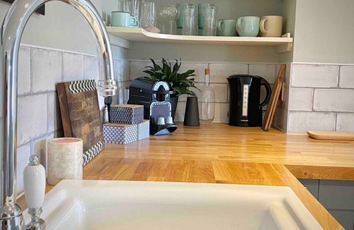 Bath City Centre Apartment | Central Bath - Gorgeous Loft Apartment (TLA)