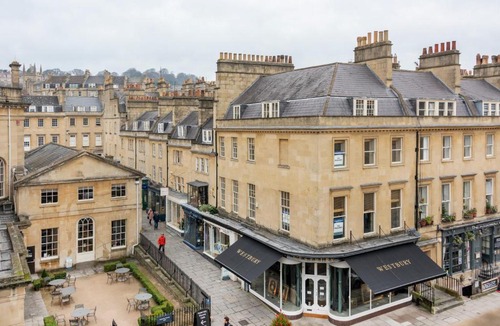 Upper Town Apartment | Central Bath near The Circus