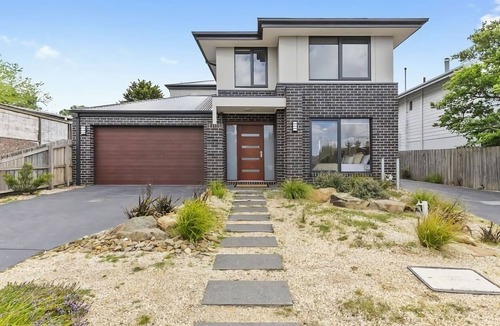 Torquay House | Central Beach House 52a