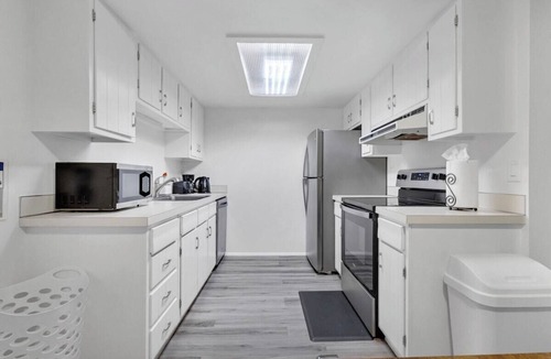 Lake Hills House | Central Bellevue House