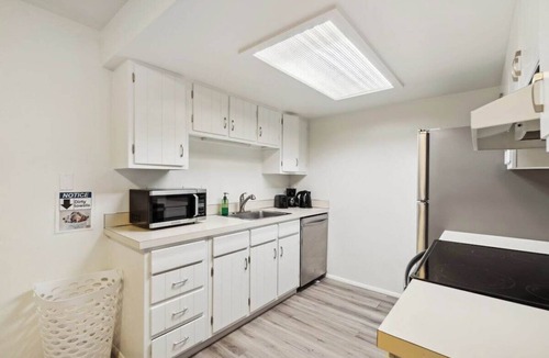 Lake Hills House | Central Bellevue House