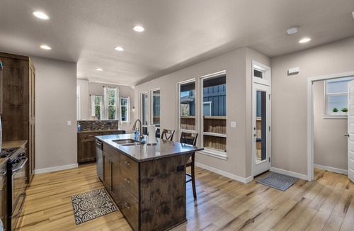 Old Farm District House | Central Bend 3BR | Pet-Friendly | 30+ Day Stay