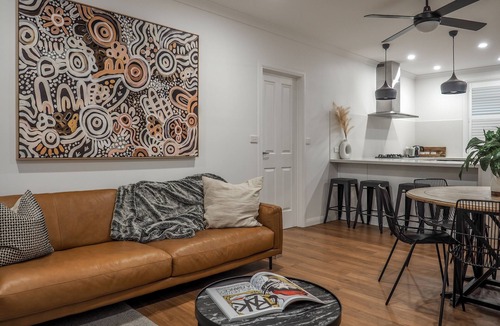 Bendigo House | Central Bendigo Cottage Charm