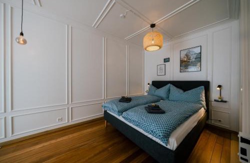 Balliz Apartment | Central Boutique Apartment - Garden with Riveraccess