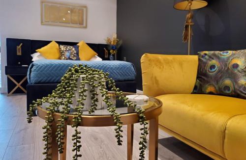 Bootham Apartment | Central Boutique Studio (With Parking)