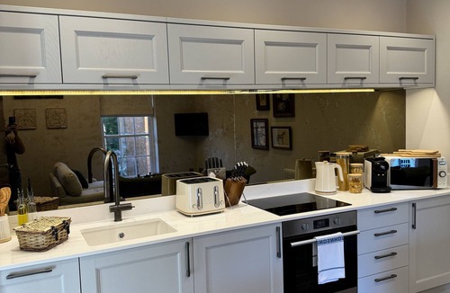 Shipston on Stour Apartment | Central & Brand New, 2 bed luxury flat