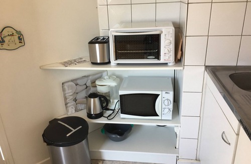 Cabourg Apartment | Central Cabourg Studio: Steps from Beach, Balcony, Parking, Elevator