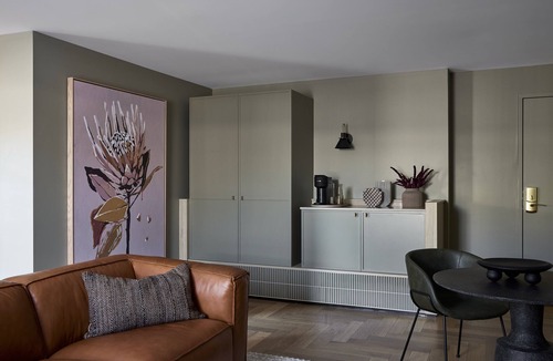 Orange Hotel | Central Caleula Motor Lodge