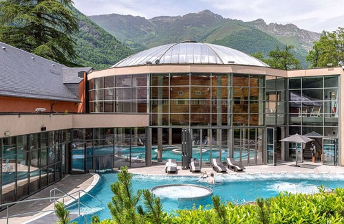 Cauterets Apartment | Central Cauterets Apartment, Modern Comfort, Fully Equipped Kitchen