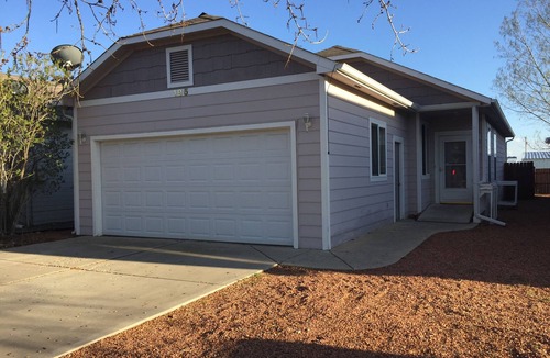 Cedaredge House | Central Cedaredge Cottage