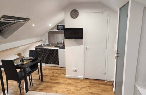 Charleville-Mezieres Apartment | Central Charleville-Mézières Studio with Parking