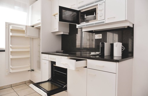 Lugano Apartment | Central City Suite Apartment