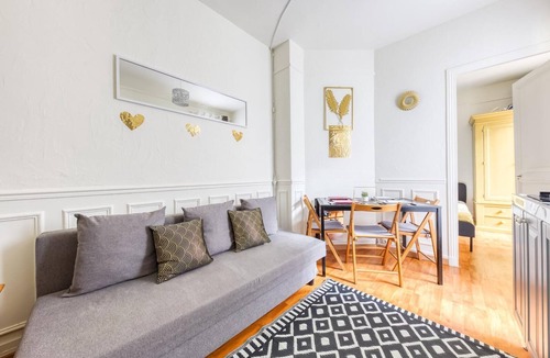 Clichy Apartment | Central Clichy 25m, 12mn from metro13