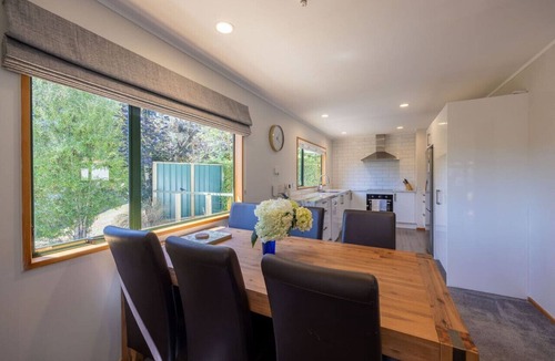 Wanaka House | Central Comfort in Wanaka