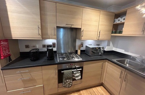 Maidenhead Apartment | Central | Contractors | Parking