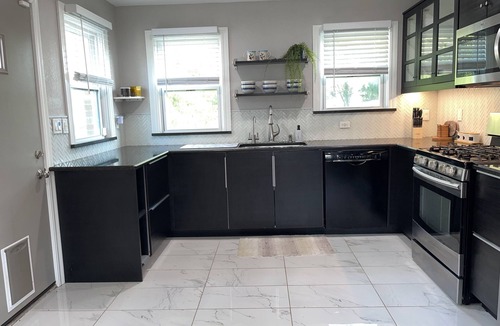 Cleveland UCD Villa | Central/Convenient/Comfort