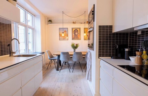 København V Condo | Central Copenhagen Apartment