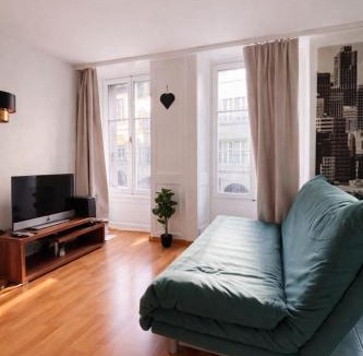 Fribourg Apartment | Central & cosy next to cathedral