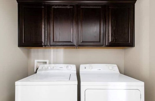 South Dallas - Fair Park House | 💎 Central Dallas ⭐️ 10min to Dntwn/ Fair Park ✅ Modern💎