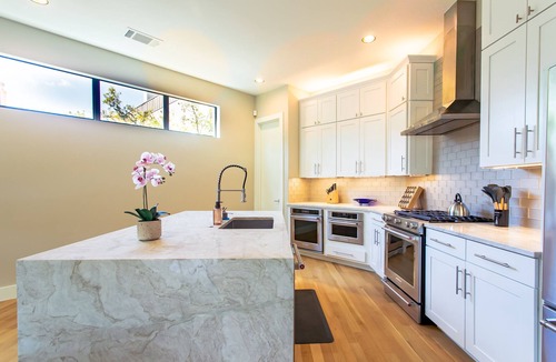 Oak Lawn House | Central Dallas-4 Bed Luxury Home