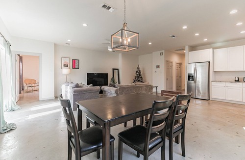 South Dallas - Fair Park House | Central Dallas 5min to Down town/Deep Ellum