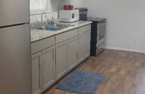 Del Mar House | CENTRAL employee housing with MANCAVE