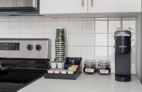 Pflugerville Apartment | Central Escape:Gym, Coffee Bar, & Perfect Location