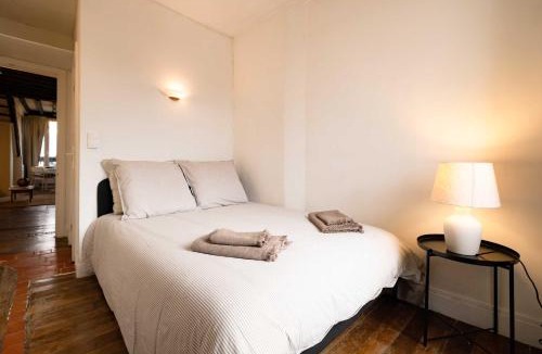4th Arrondissement Apartment | Central Flat 4 Guests - Ile Saint Louis