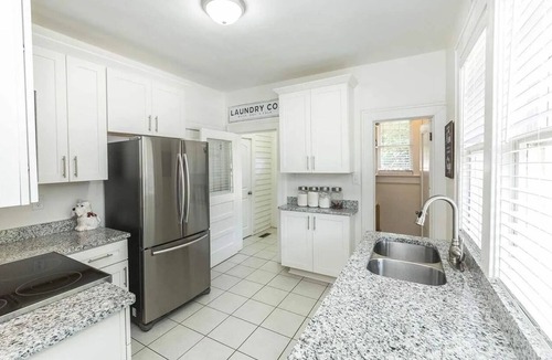 Central Gardens House | Central Gardens Bungalow: Long Term Stays Welcome!