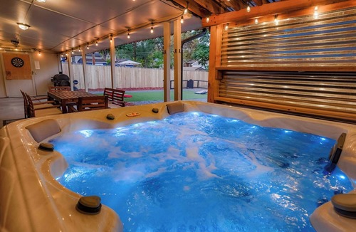 Lamar Heights Area House | Central Gem ~ Backyard Oasis with Hot Tub and Firepit