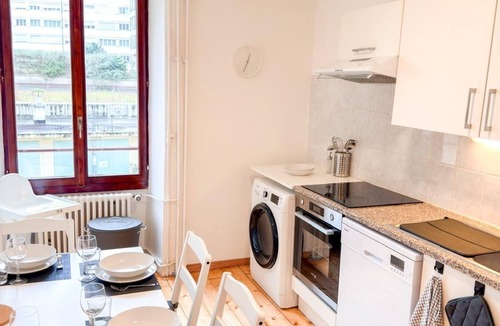 Plainpalais Apartment | Central Geneva Apartment - Walk to Old Town & Lake