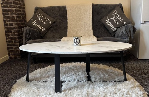 Glasgow Westend Apartment | Central Glasgow Apt - Sleeps 2 & Freeparking