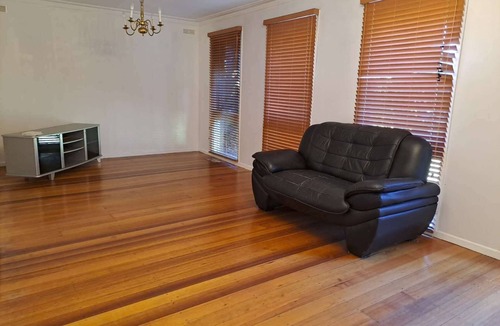 Glen Waverley House | Central glen, Ideal family heaven!