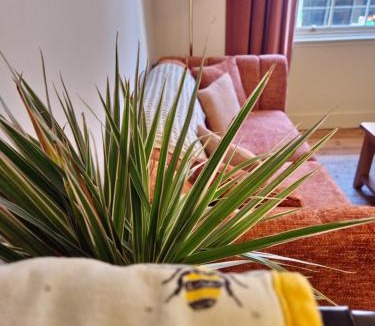 Gloucester Apartment | Central Gloucester Self-Catering Flat - A Hidden Gem