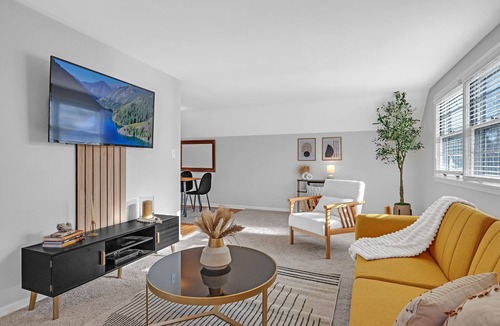 Mankato House | Central Haven - Luxury Stay near MSU