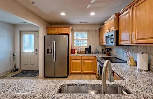 Helen Condo | Central Helen – 1st Floor | Walk Everywhere!
