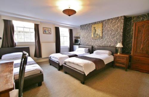 Cheltenham Hotel | Central Hotel Cheltenham by Roomsbooked
