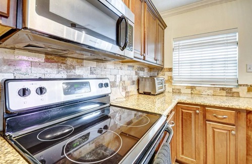 South Central Houston House | Central Houston Home - Near RODEO ~ Medical Center & Downtown