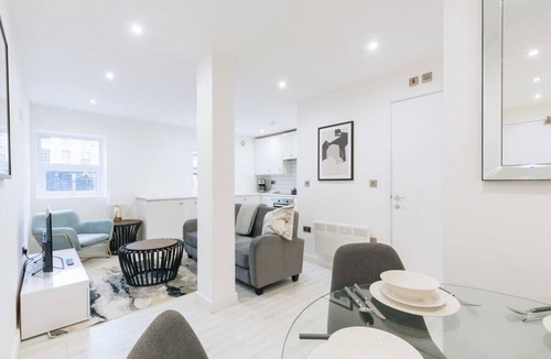 Ipswich Apartment | Central Ipswich Modern Budget 1 Bed Aaprtment