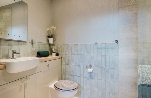 Knutsford Apartment | Central Knutsford Loft Apartment