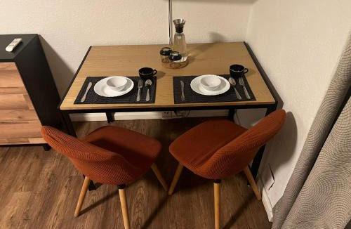 Brugg Apartment | Central Living Brugg - Studio 12