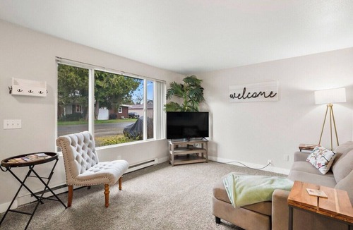 Snohomish Apartment | Central Location, Cozy Furnished Apartment #4.