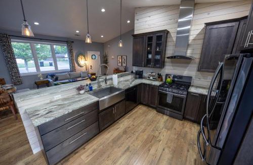Normal House | Central location Hot Tub Heated Pool Digital Game Table