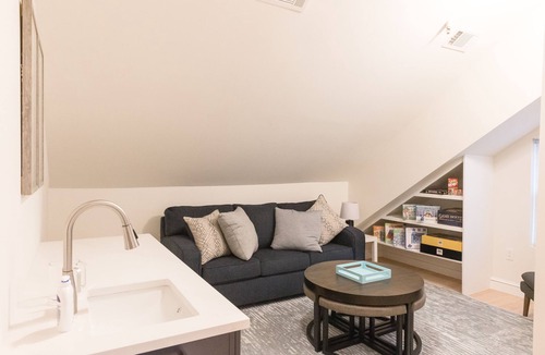 Midwood House | Central location in Flatbush