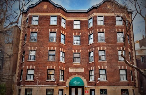 Shaughnessy Village Apartment | Central location in Montreal with parking