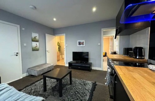 Saint Paul's Apartment | Central Location*Long Stay Discounts