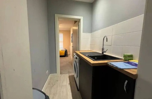 Saint Paul's Apartment | Central Location*Long Stay Discounts